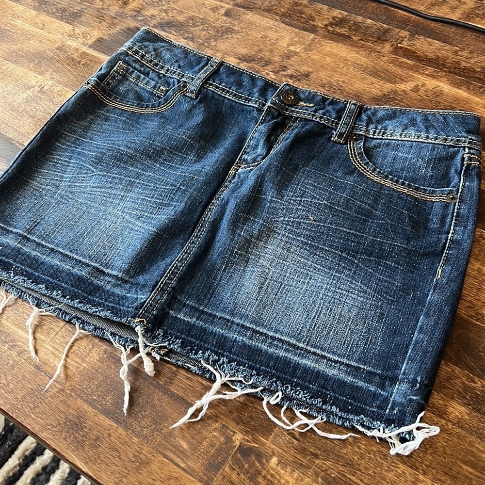 SO Vintage Y2K Frayed Hem Denim Mini Skirt Size 7